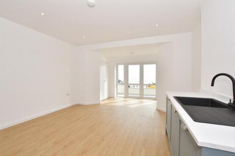 Kitchen/ Living Room
