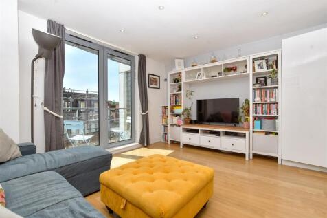 Kitchen / Living Room
