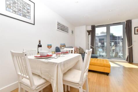 Kitchen / Living Room