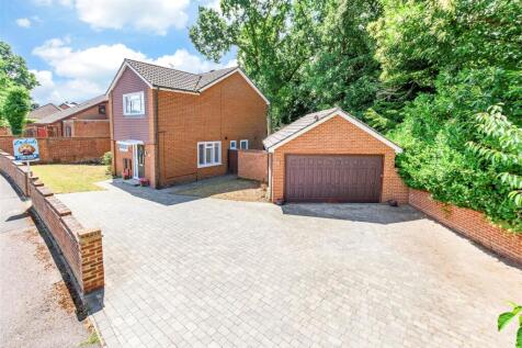 Driveway/Parking