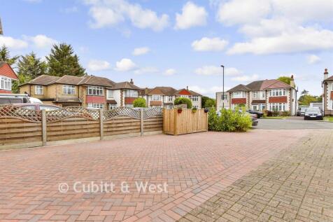 Driveway/Parking