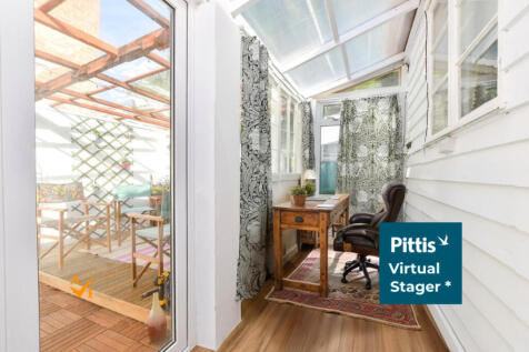 Conservatory (Farmhouse Style)