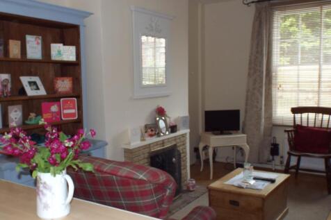 Living Room/Kitchen