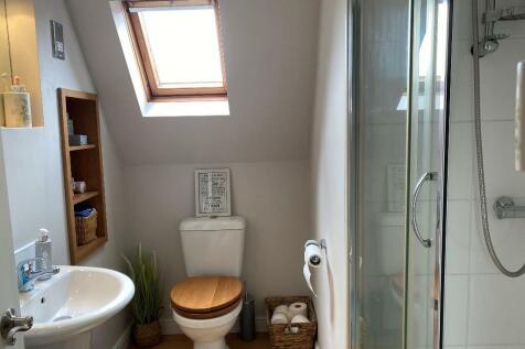 FF Shower Room