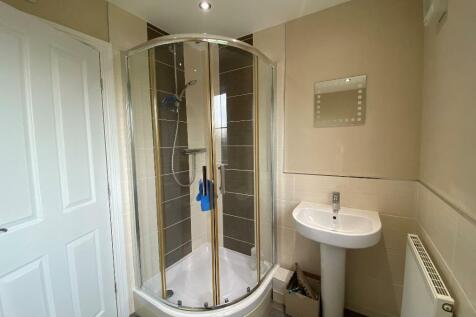 En Suite Bedroom Six