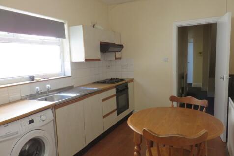 Flat 1 Kitchen