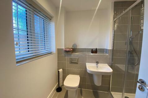 Bedroom One- En-suite