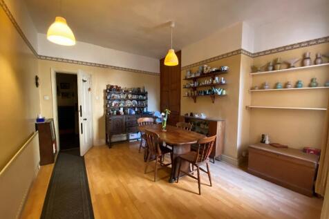 Breakfast Room