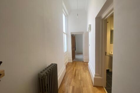 Private Entrance Hall