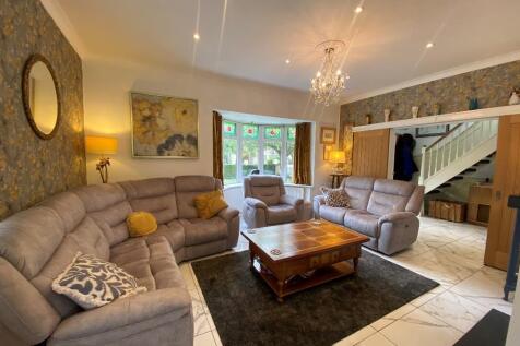Through Lounge