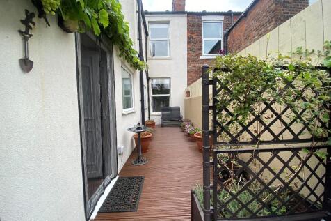 Rear Courtyard