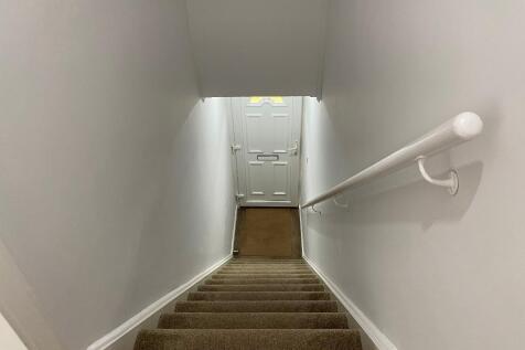 Staircase/Entrance
