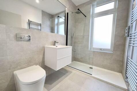 Family shower room