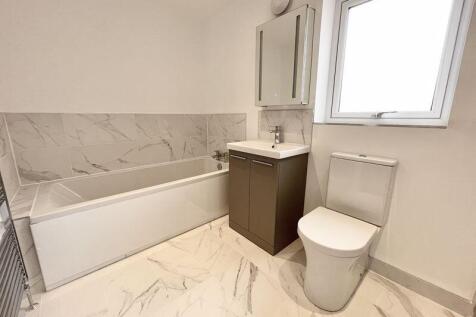 Bathroom Alt View