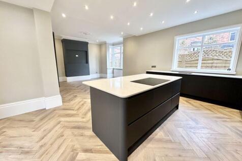 Kitchen through to diner