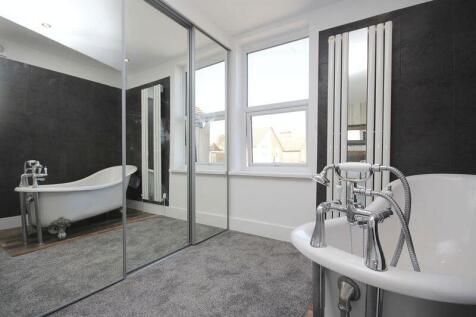 Bedroom alt view