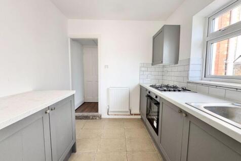 Kitchen alt view