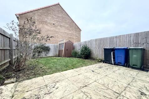 Rear Garden alt view