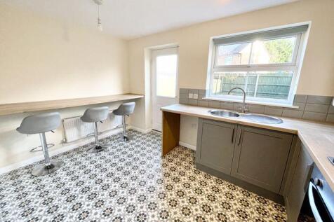 Kitchen alt-view