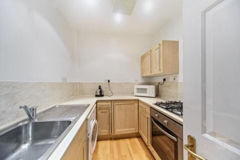 fitted kitchen