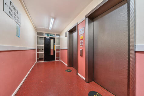 1317452-3-685bd7b...