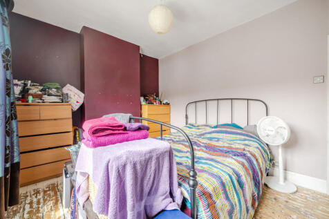 1341937-11-68a31f...