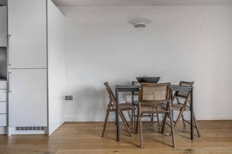 1356300-23-68d422...