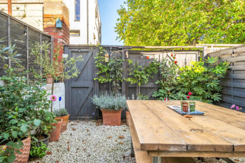 1358008-4-68df85e...