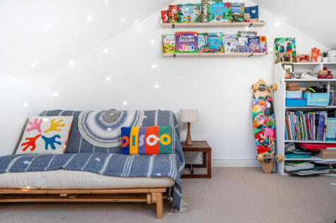 1358008-19-68df8c...