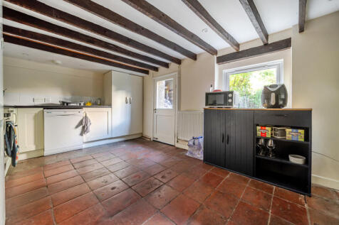 1359833-3-68dbe3f...