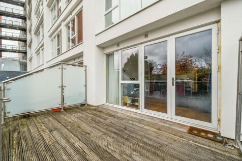 1376443-7-690cae9...