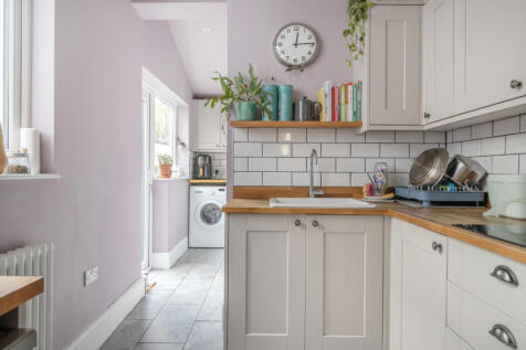 1382382-12-691c71...