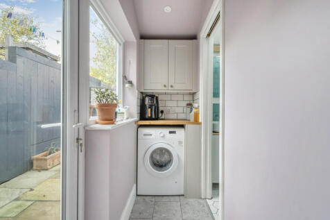 1382382-11-691c71...