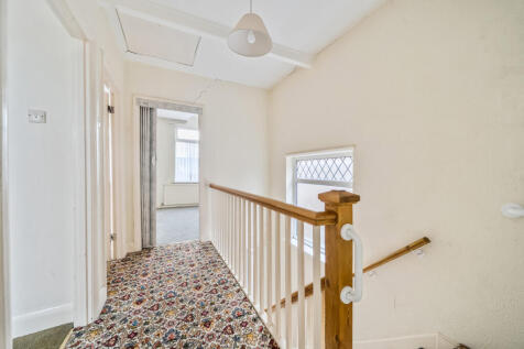 1385642-12-692709...