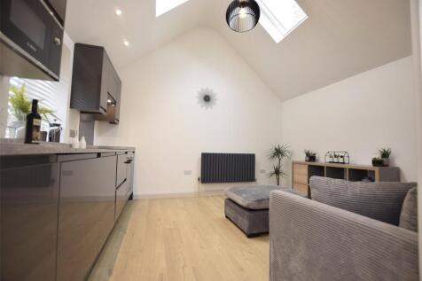 Living Room/Kitchen