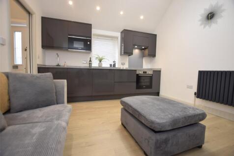 Living Room/Kitchen