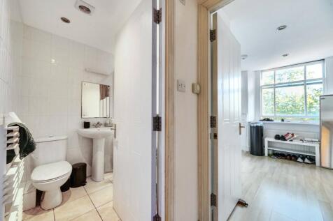 1355850-9-68d1783...