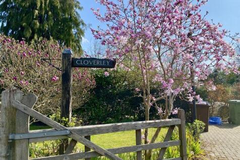 Bungalow Sign