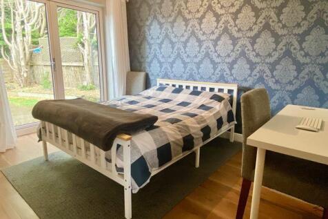 Bedroom 3/Study