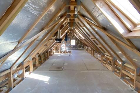 Upstairs space 