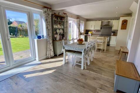 Kitchen/Diner Area