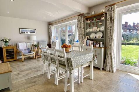 Dining/Family Area