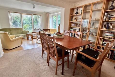 Dining Room &amp; Family Room