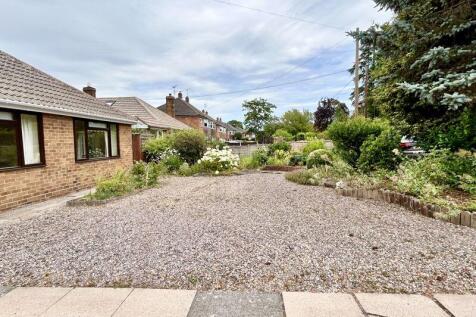 Garden/Driveway