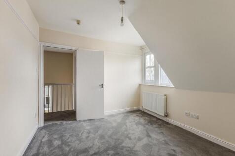 Attic room 2
