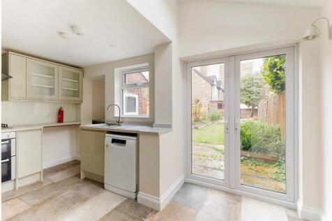 Kitchen into garden