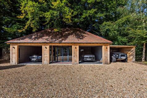 Garage Block
