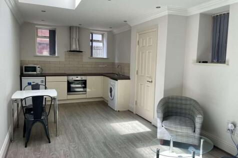 Flat_2_St_James_Row