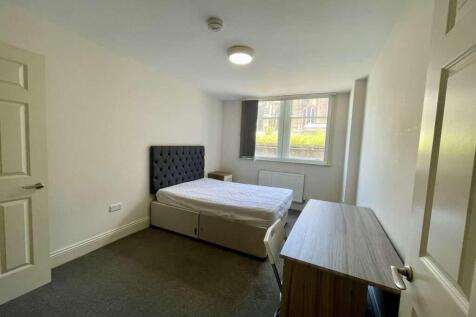 Flat_2_St_James_Row