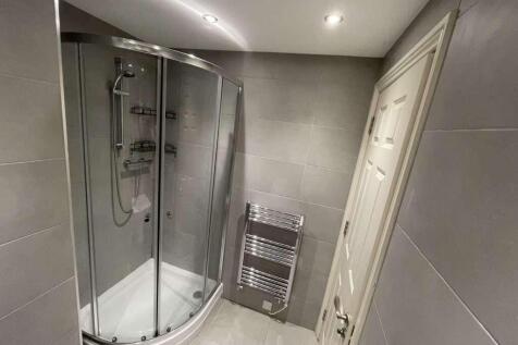 Flat_2_St_James_Row
